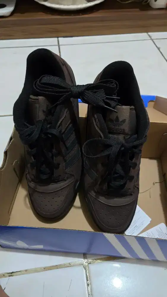 Adidas forum low CL Dark brown like new