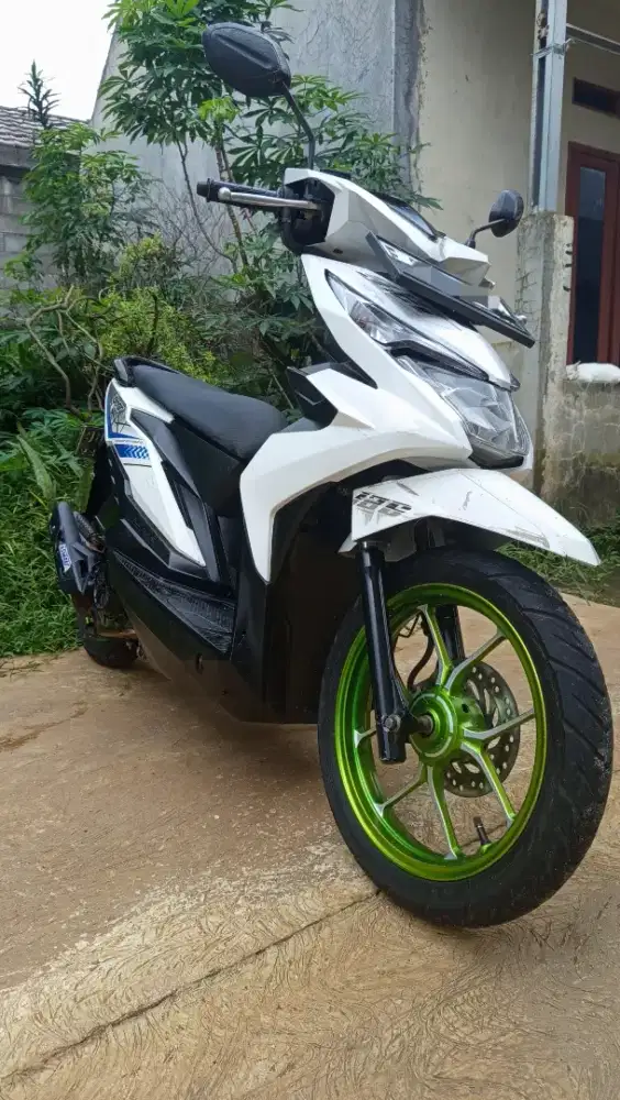 Motor Honda beat fi/eco