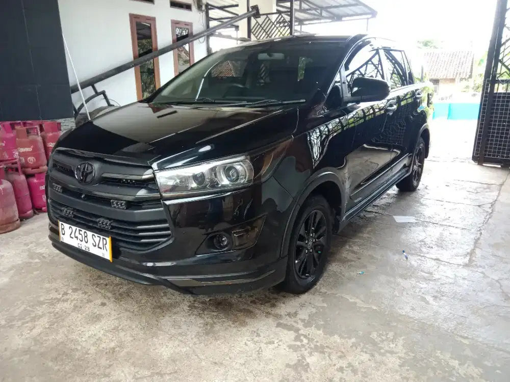 Innova reborn G 2.4 AT