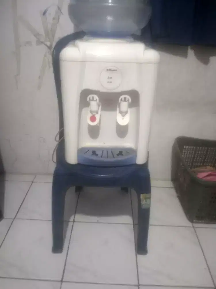 Dijual dispenser