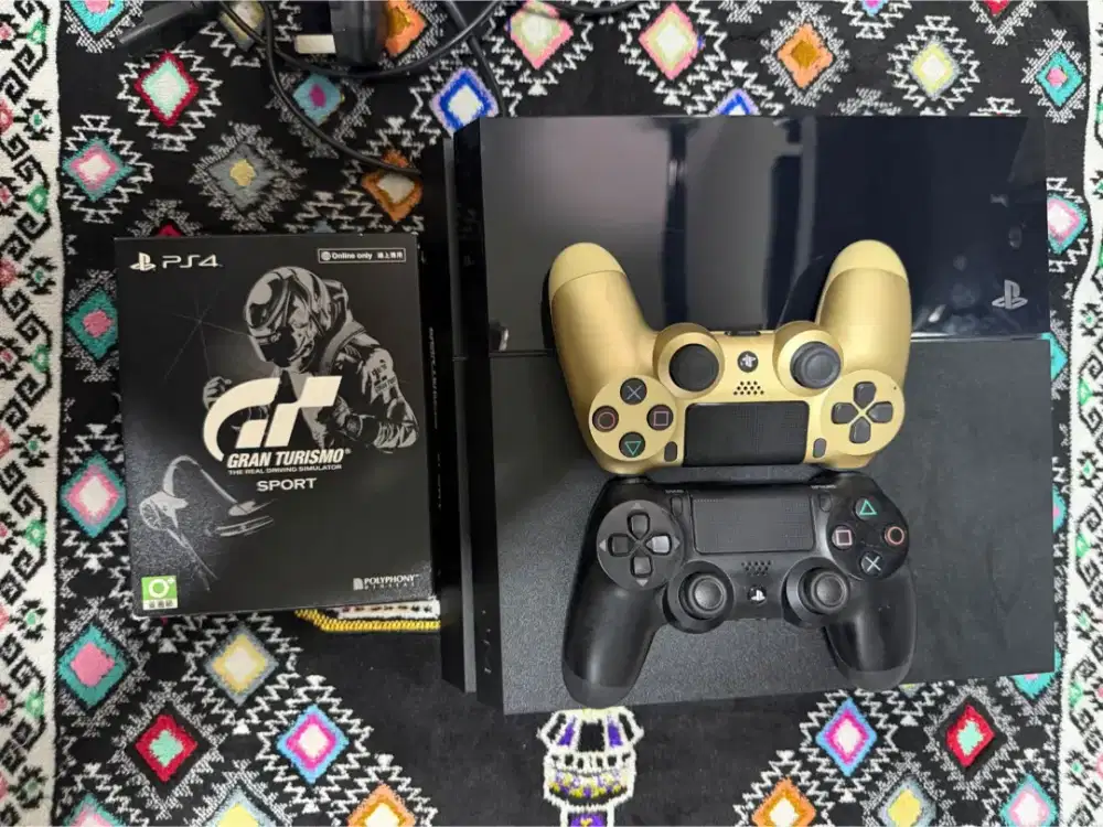 Sony Playstation 4 Fat 500GB Bekas Pakai Mulus Sehat Jarang Pakai