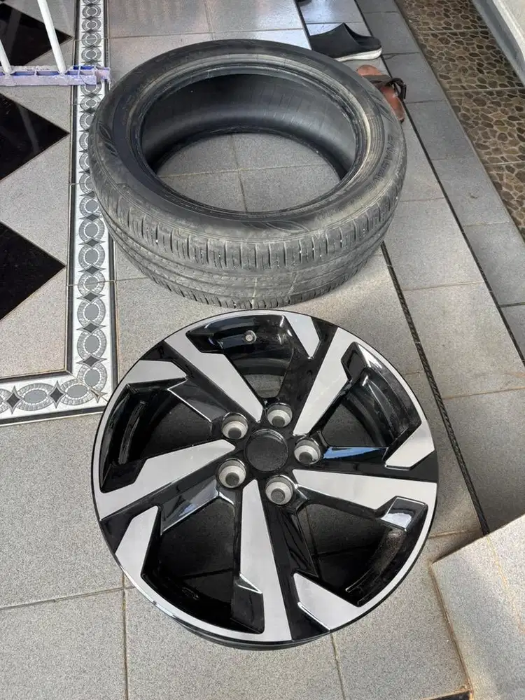 Velg OEM Mitsubishi Xpander Ultimate 2022