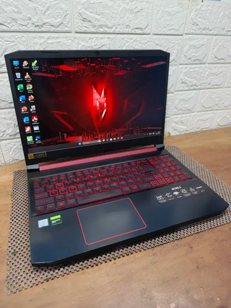 Acer Nitro 5 AN515-54 intel Core i5 Gen-9 (16/512gb) GTX 1650 MULUSS