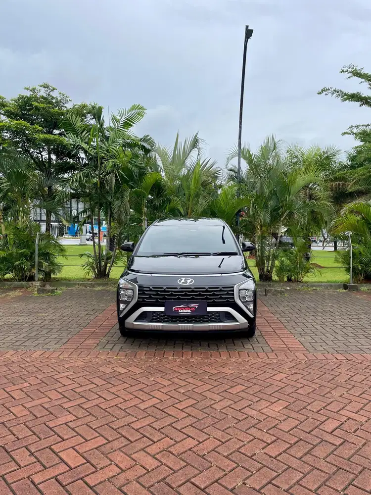Hyundai Stargazer Prime 1.5 AT 2023 
Low Odo