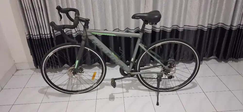 Dijual cepat sepeda merk police