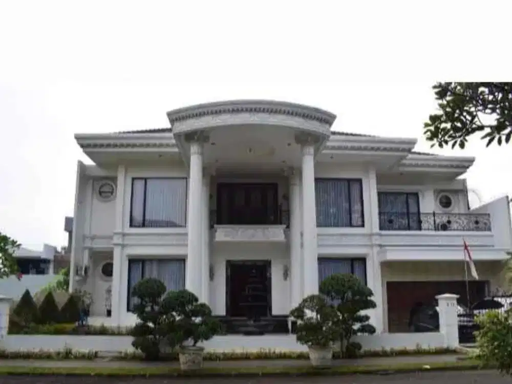 RUMAH MEWAH DI BUKIT GOLF BSD