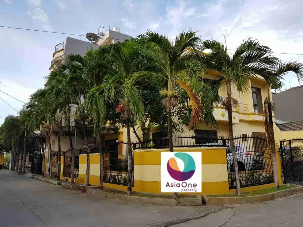 Rumah hook mewah di Duta Mas Jakarta Barat