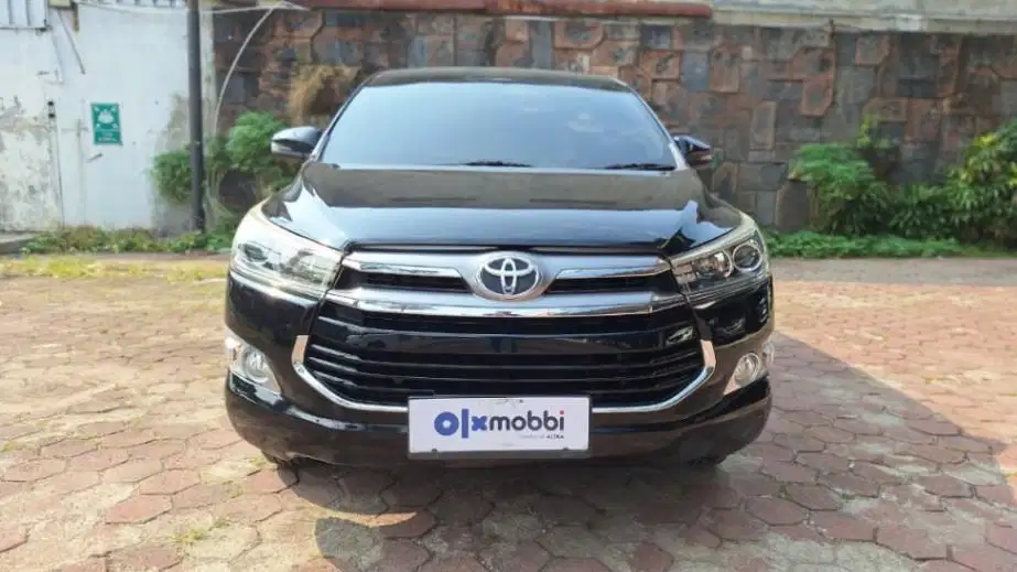 TDP 14JT, Toyota Kijang Innova 2.0 Q Bensin-AT Hitam 2017