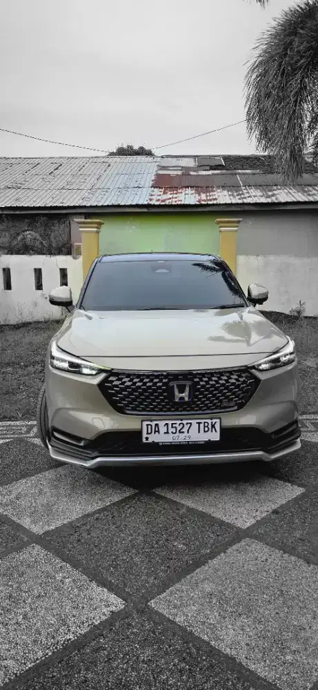 Honda new hrv se 2023 two tone sand khaki