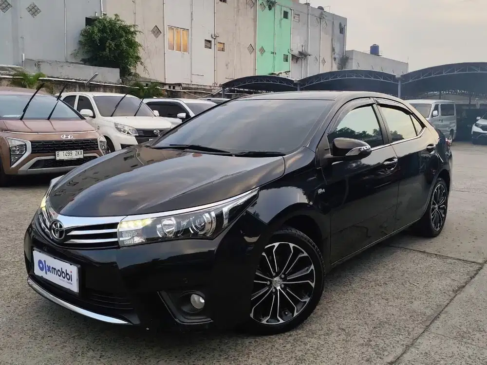 DP RENDAH - Toyota Corolla Altis 1.8 V Bensin-AT 2016