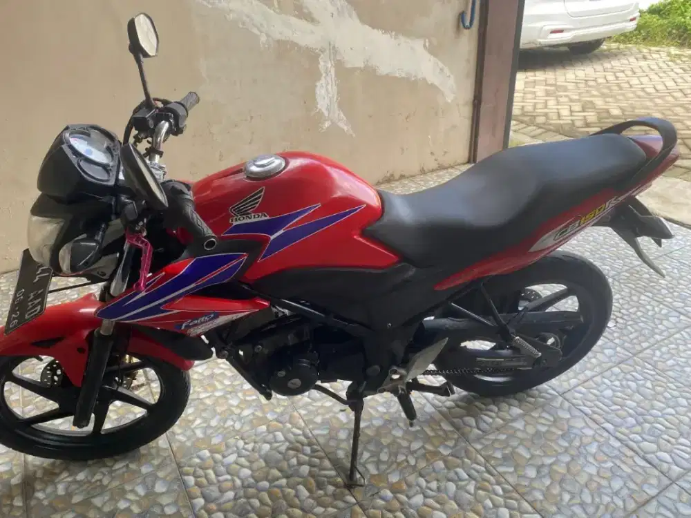 Dijual CB150R 2014 TERAWAT