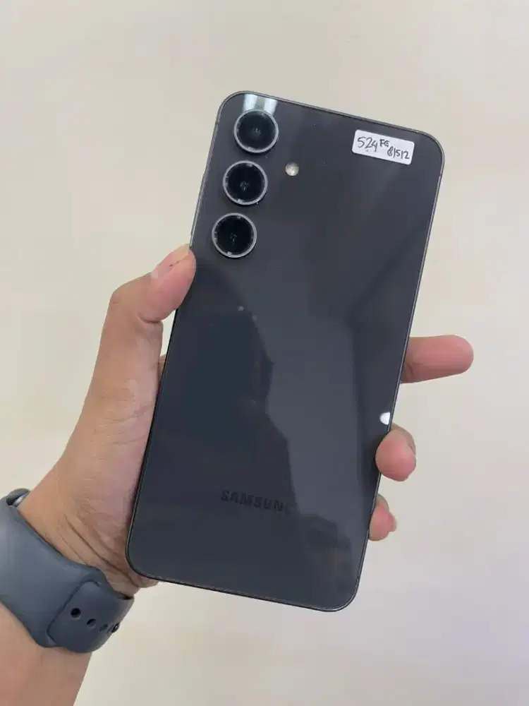 Samsung s24fe 12/512