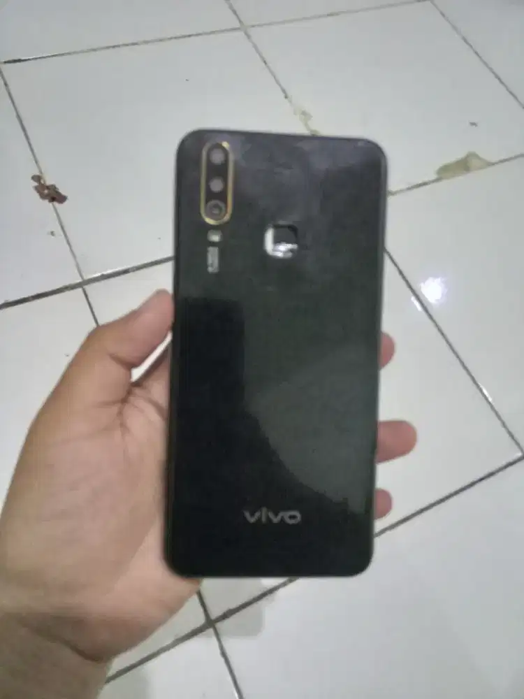 Vivo y12 3/32  garansi resmi