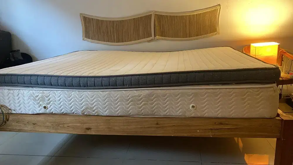 Rangka tempat tidur kayu murah (double)