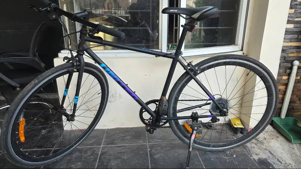 fixie united, kondisi baru, di pakai beberapa bulan saja