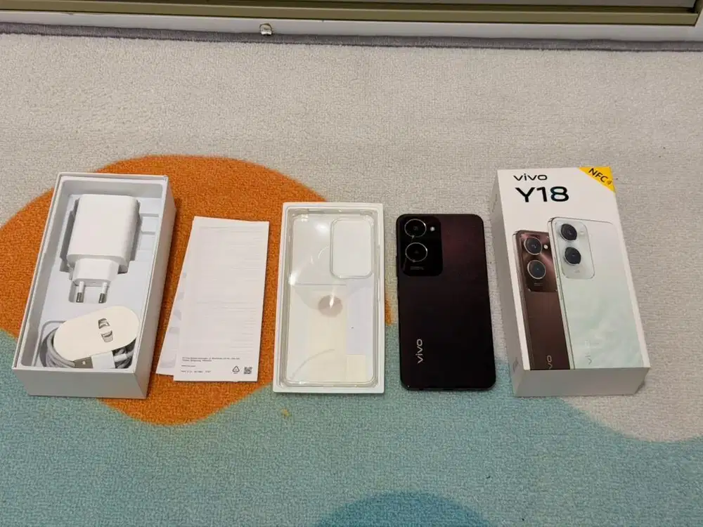 Vivo y18 6/128gb mulus 1000% seperti baru fullset