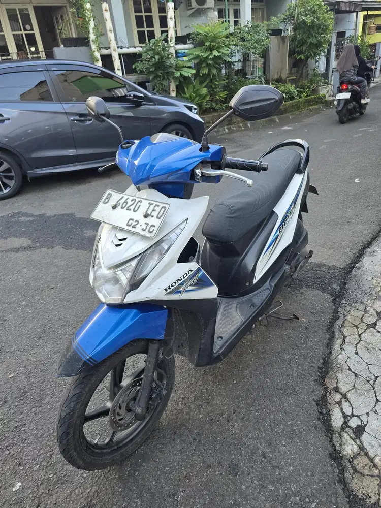 DIJUAL CASH HONDA BEAT ESP CBS FI THN 2015 PAJAK IDUP SIAP PAKAI