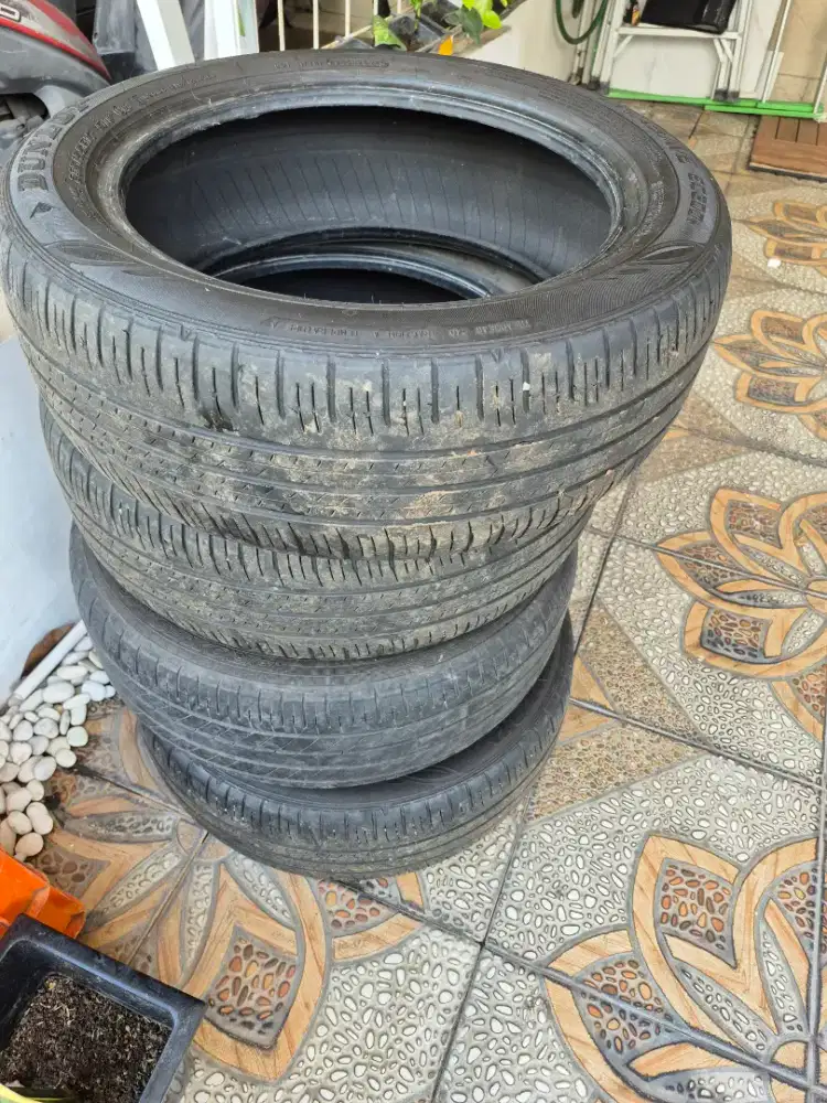 ban dunlop 205/55 R17 voxy veloz avanza