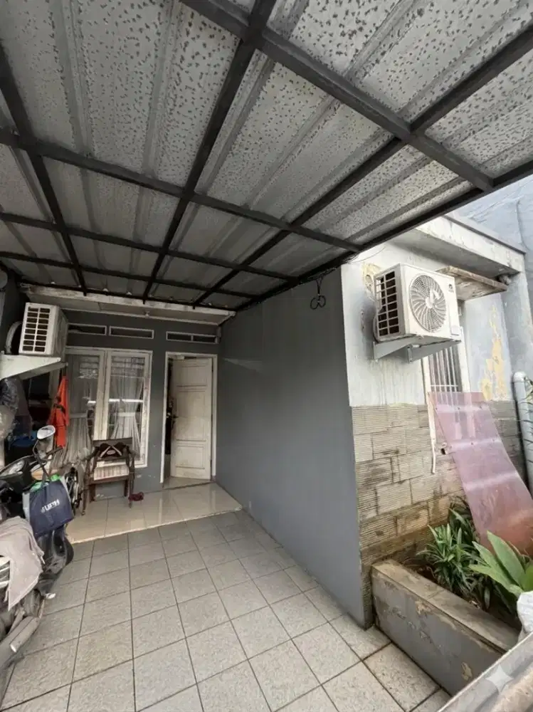 Dijual Rumah di Villa Cinere Hijau