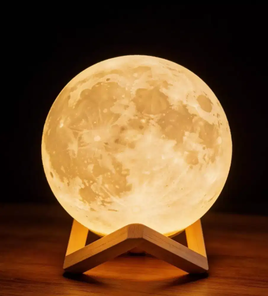 Moon Lamp Humidifier 3D – Diffuser Aromaterapi Lampu Tidur Bulan