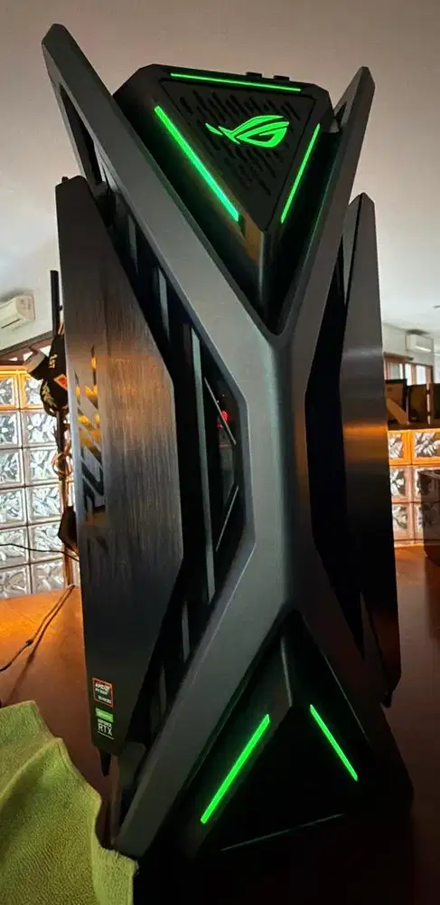 Asus ROG Hyperion case