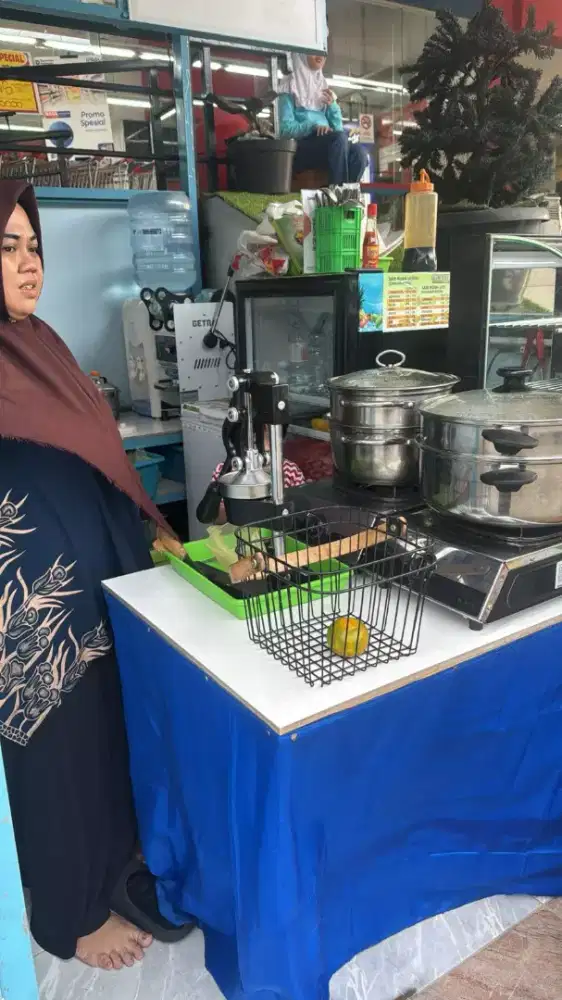 Lowongan Karyawan Konter Makanan Pengalaman Gaji 2 sd 2,3 jt Perbulan