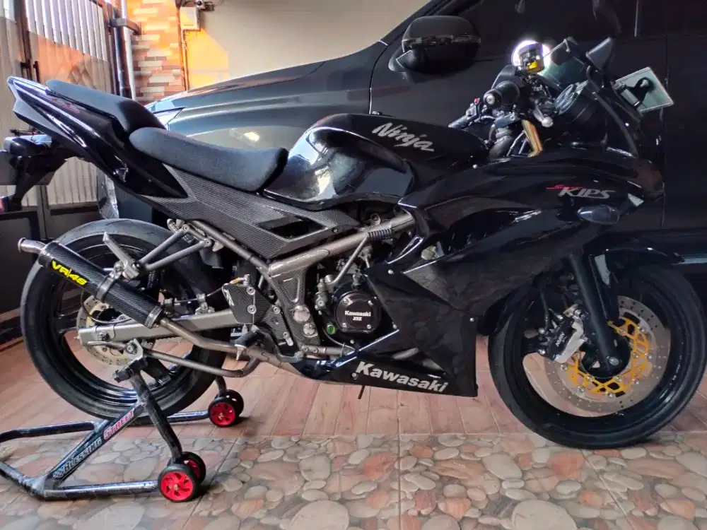 Dijual Ninja RR New