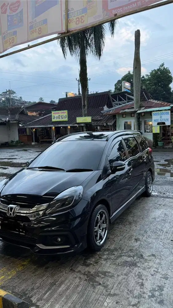 Honda mobilio rs AT 2014