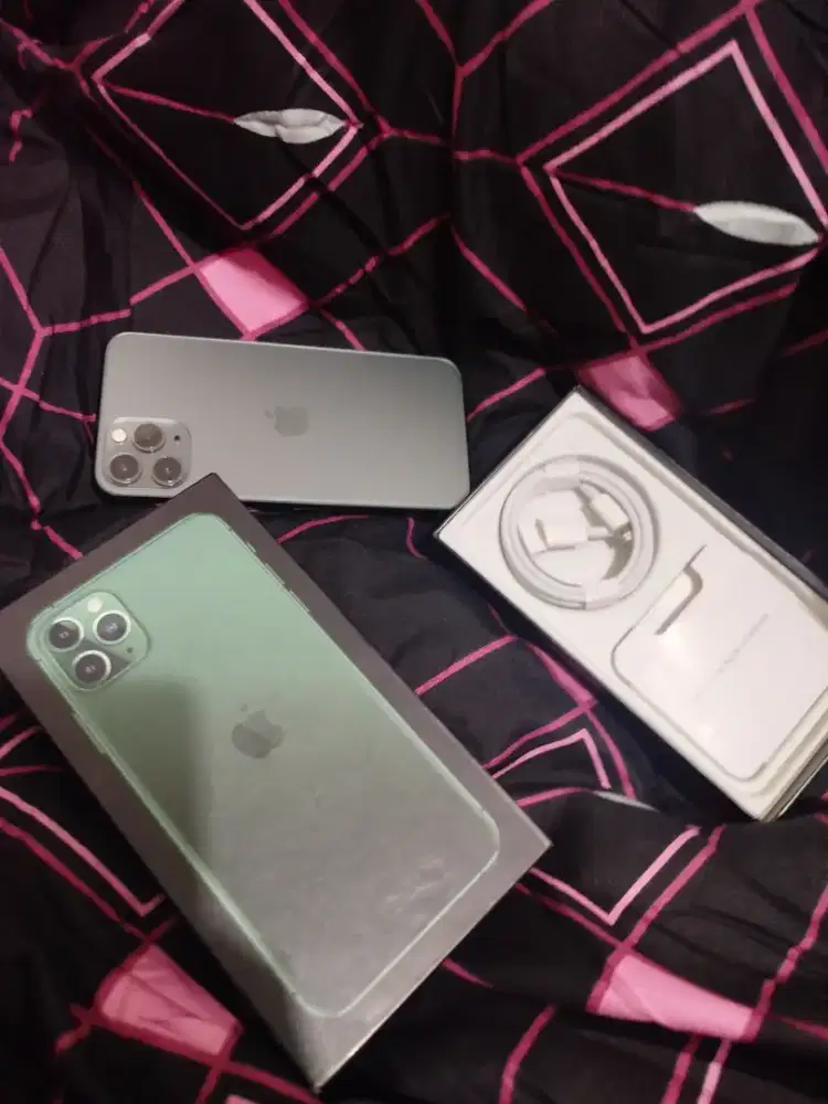 iPhone 11 pro 256gb di buat aplle