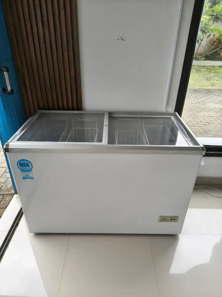 Freezer RSA XS320 muat 280 liter