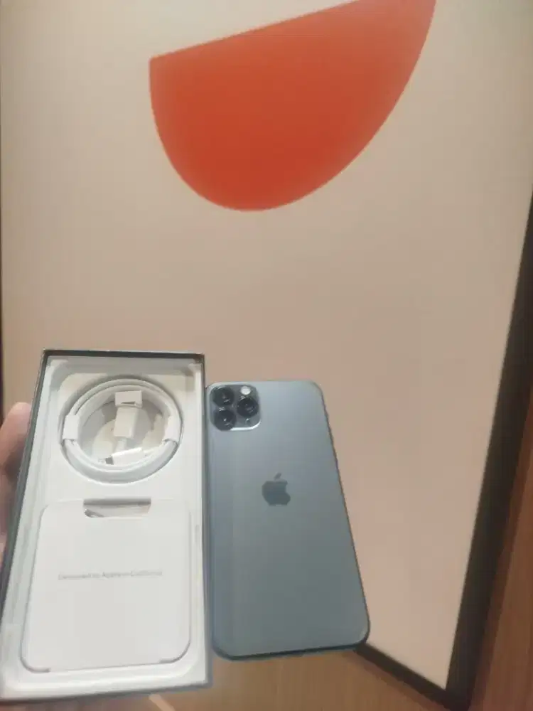 iPhone 11 pro 256gb serta Apple full set