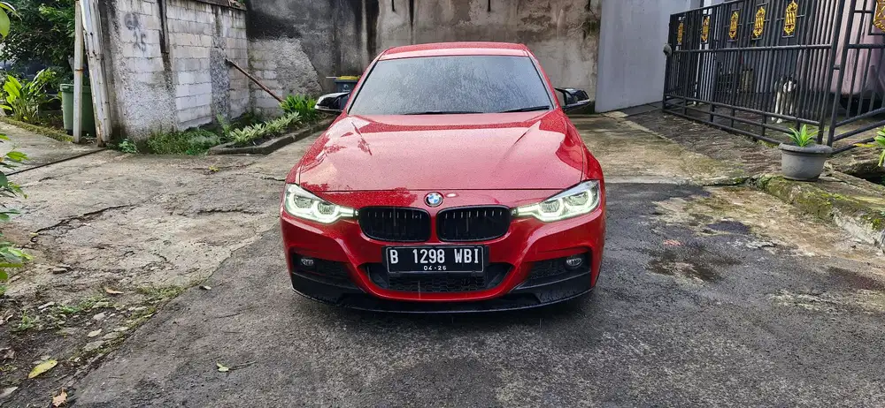 BMW 320i 2016 Bensin