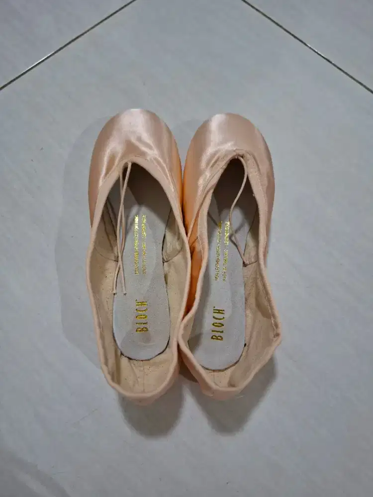 Pointe Shoes merk Bloch tipe Sonata sz 5-1/2C