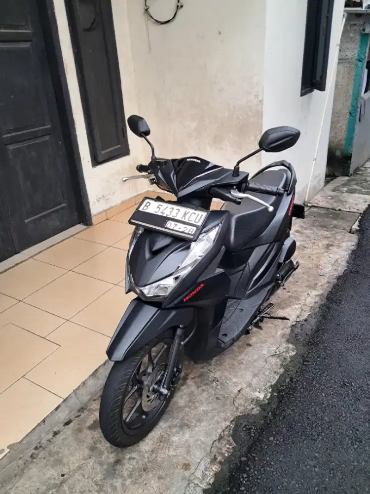 Honda beat deluxe cbs iss th 2023