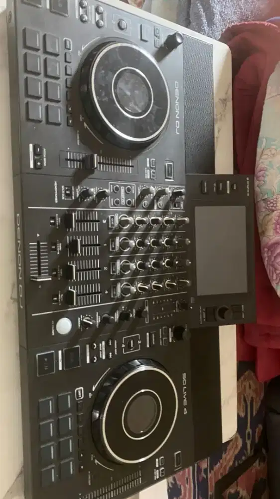 Denon SC live4 komplit alat dj