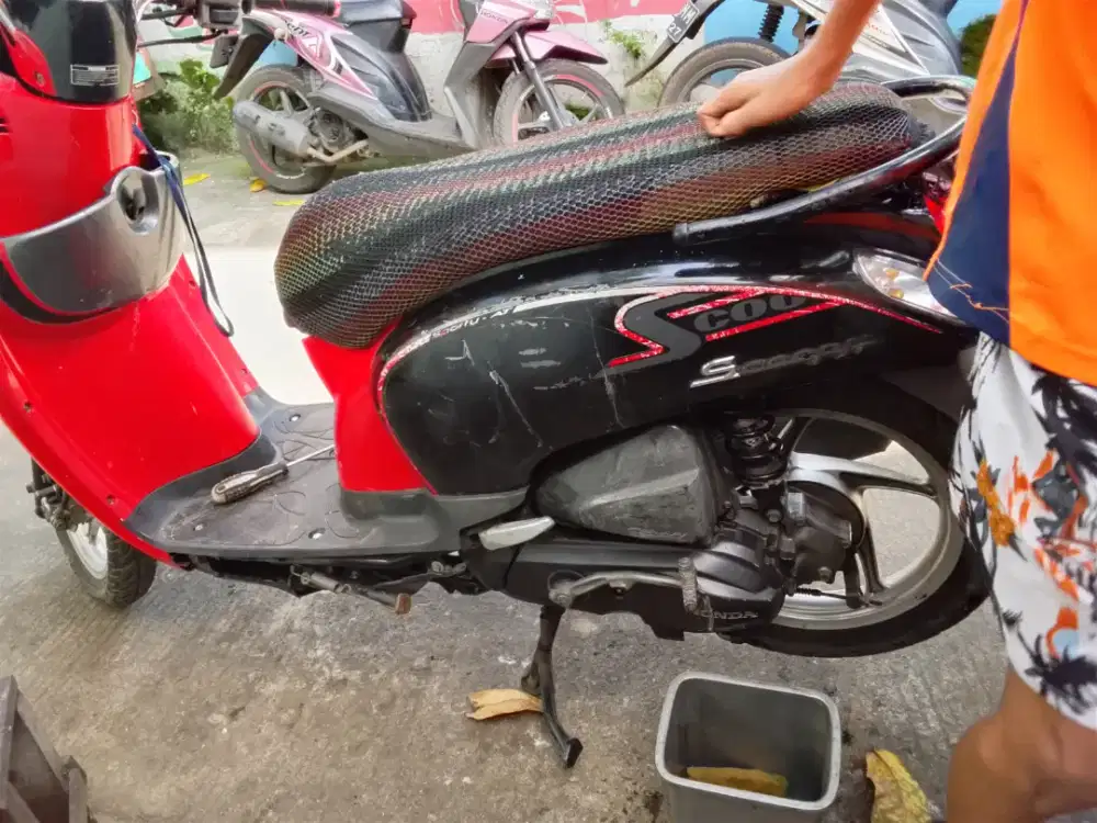 Honda Scoopy 2013
