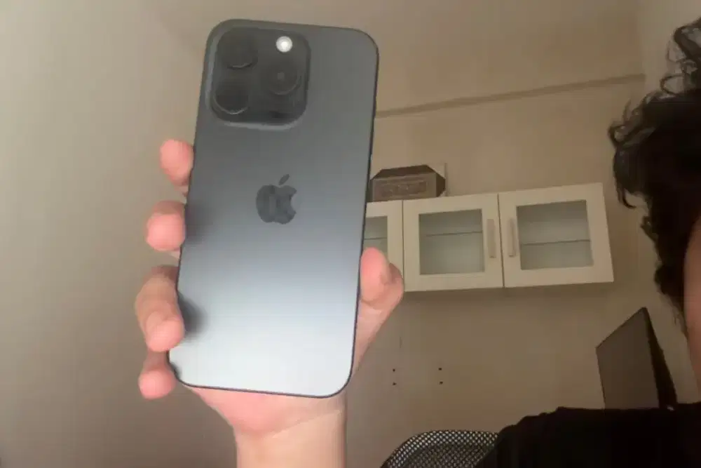 iPhone 15 pro 128 ibox