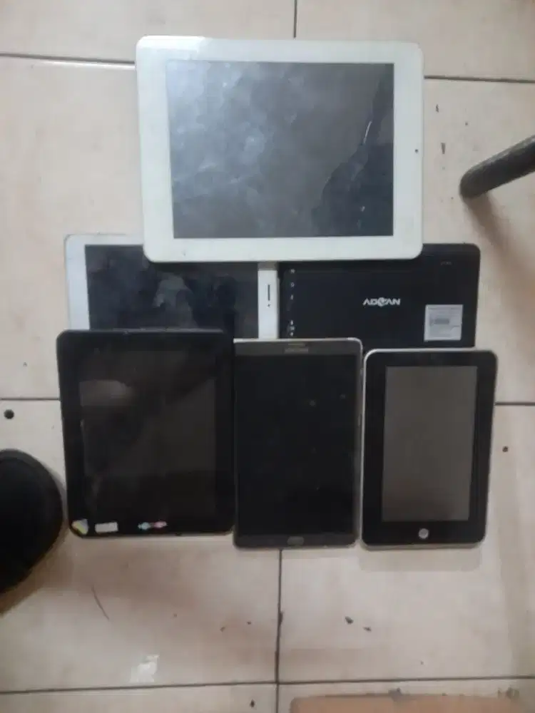 Jual aneka tab ad samsung dan merk lain kondisi macam2
