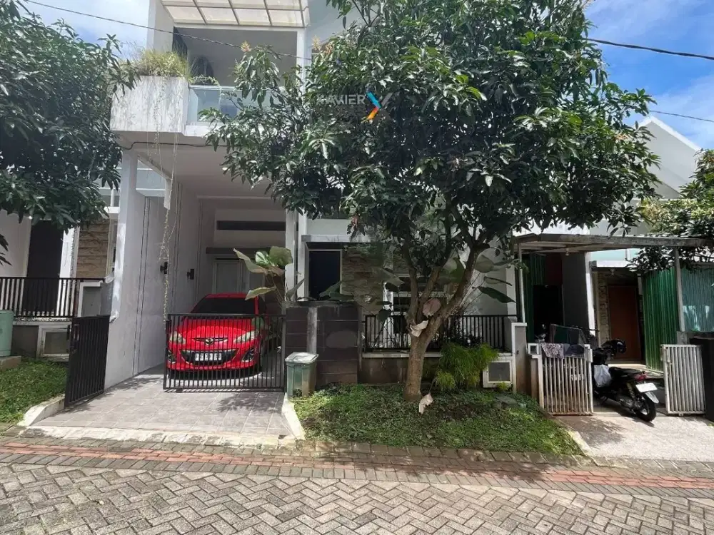 DIJUAL Rumah Modern Cantik 2Lt Semi Furnish Ada Carport Siap Huni Lingkungan One Gate System Selangkah ke Citraland Puncak Tidar di Austinville Dieng
