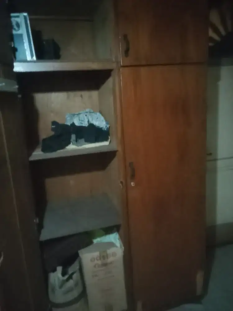 Kayu jati lemari 3pintu kayu tahan