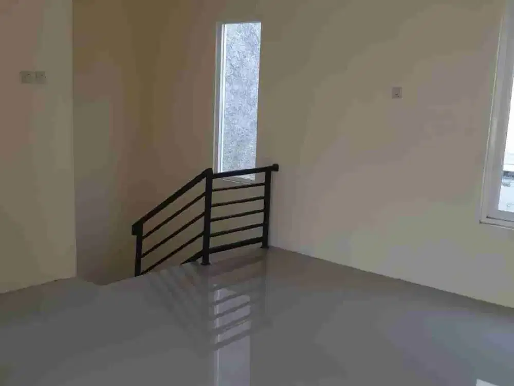 Dijual Cepat Bu Rumah Tingkat 2 Lantai di Perumahan Daerah Sendangmulyo Tembalang, Semarang