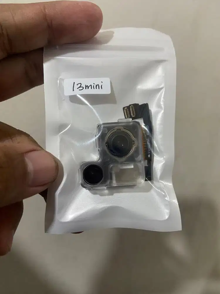 Kamera Belakang iPhone 13 Mini