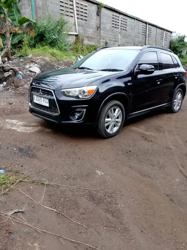 Mitsubishi Outlander PX 2015 kondisi baik