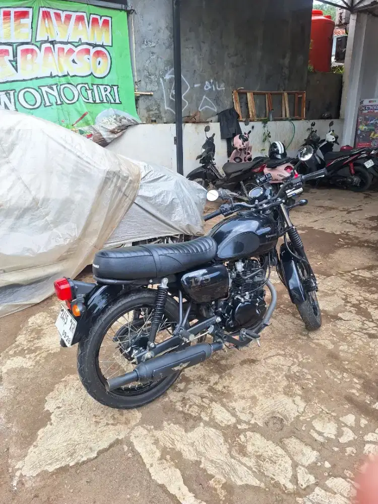 JUAL CEPAT W 175 SE BLACK