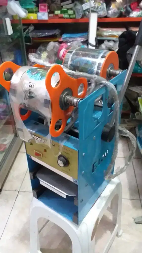 Alat Pemanas Cup Minuman