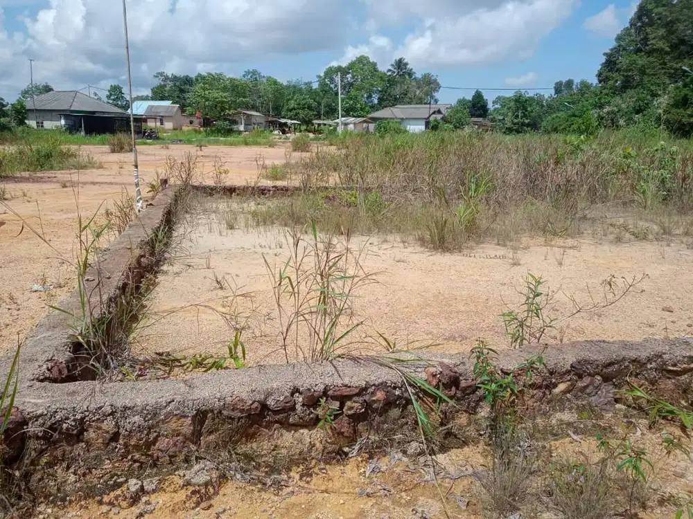 Dijual Tanah Kavling, sudah diberi pembatas plengsengan batu hitam