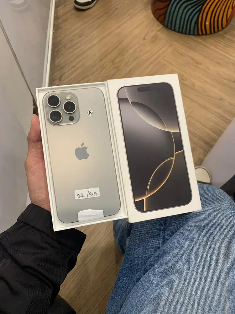 Iphone 16 Promax 256gb (Natural titanium) Garansi resmi iBox aktif