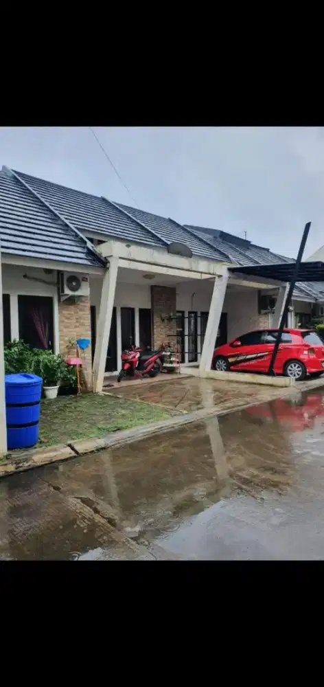 Di sewakan rumah di dlm Cluster bonjour Village