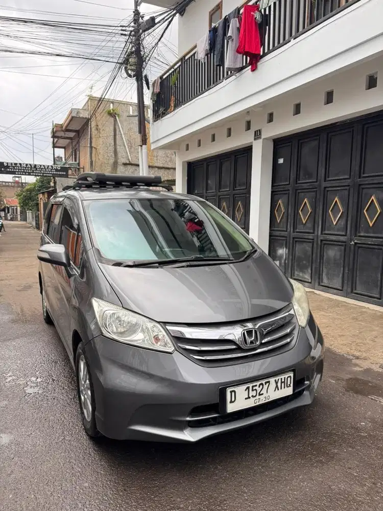 Honda freed E psd 2012 istimewa siap pake