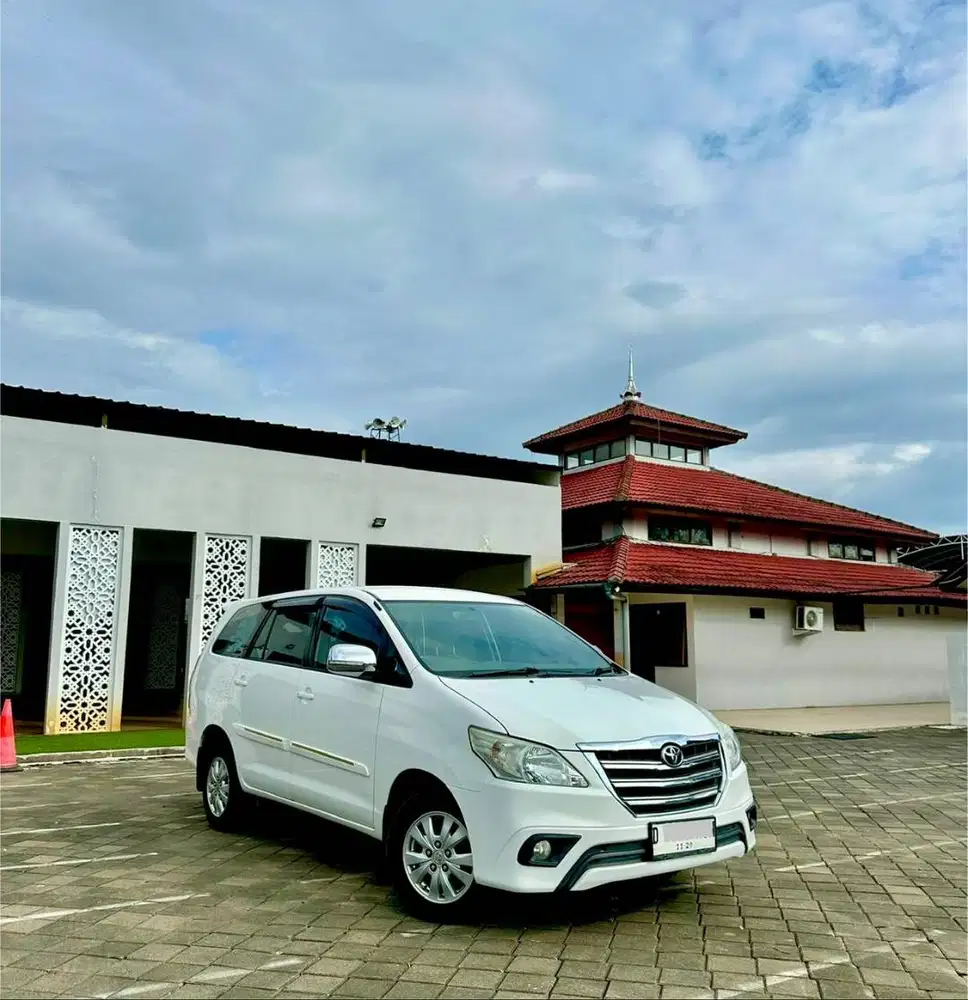 KM95RB- Toyota Kijang Innova 2.5 G Diesel 2014 NO PR Putih 2015 Solar